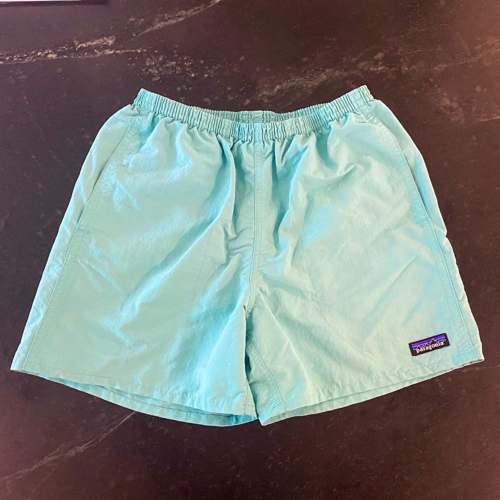 Patagonia Baggies- Men’s size small- 5”